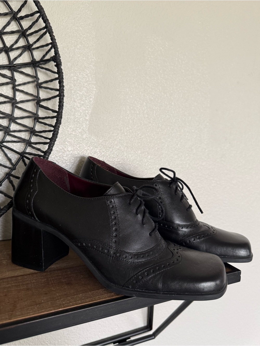 VINTAGE 90s Oxford Block Heel Nine West Black Leather Brogue Lace-Up